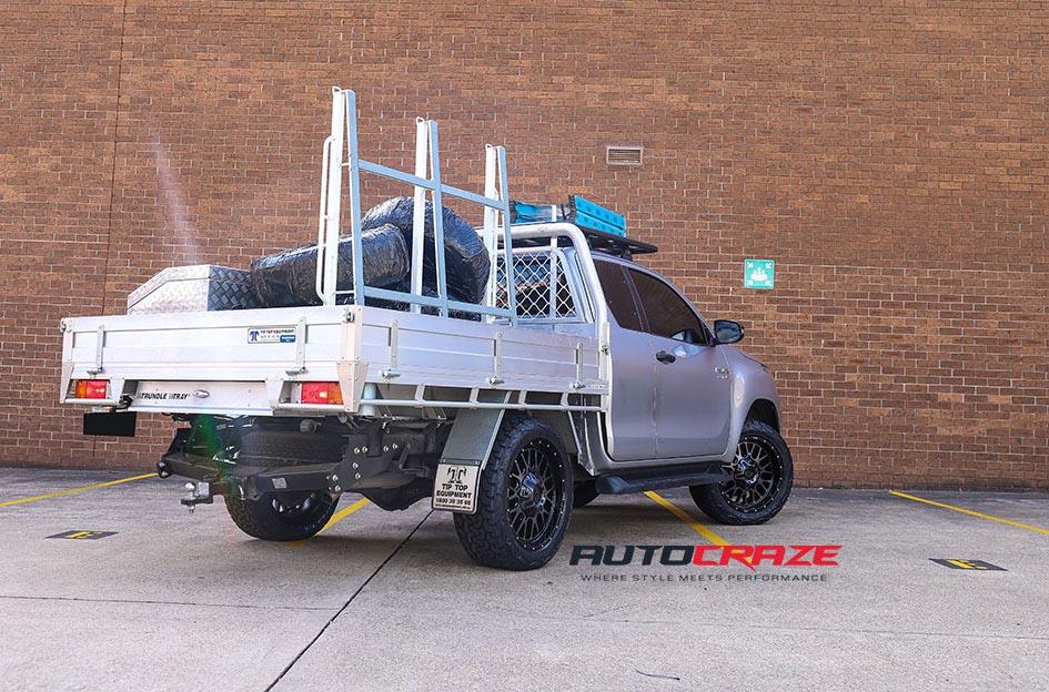 TOYOTA HILUX N80 4WD SNARE GLOSS BLACK GRAY TINT